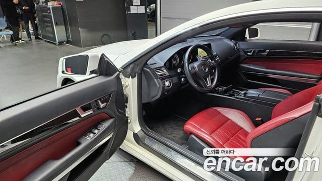 Mercedes-Benz E-класс W212 E200 купе, 2016 10