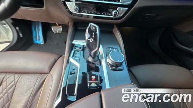 BMW 5시리즈 (G30) 523d M Sport, 2023 9