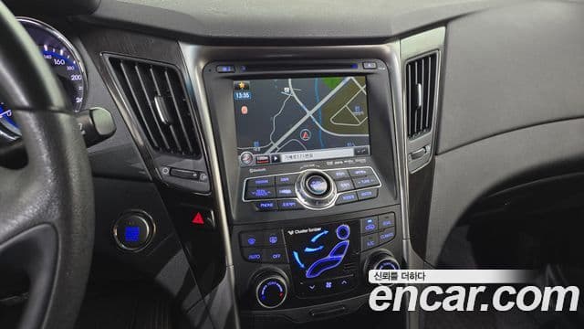 Hyundai YF Sonata Premier, 2012 14