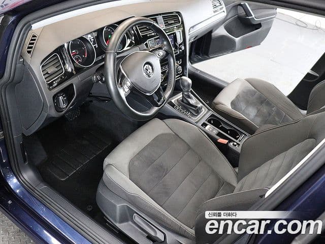 Volkswagen Гольф 7세대, 2015 10