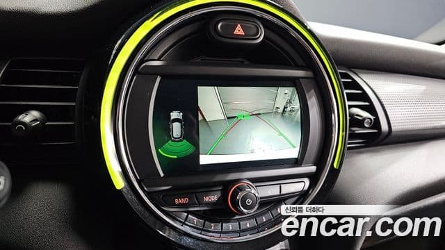 Mini Cooper 3세대, 2019 16