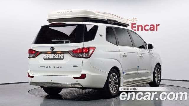 KG모빌리티(SsangYong) Korando 투리스모 4WD outdoor Edition 9인승, 2017 2