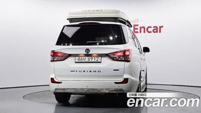 KG모빌리티(SsangYong) Korando 투리스모 4WD outdoor Edition 9인승, 2017 4