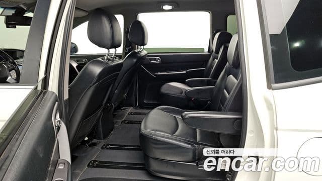 KG모빌리티(SsangYong) Korando 투리스모 4WD outdoor Edition 9인승, 2017 12