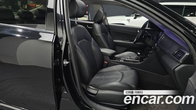 Kia K5 2세대 Luxury, 2016 10