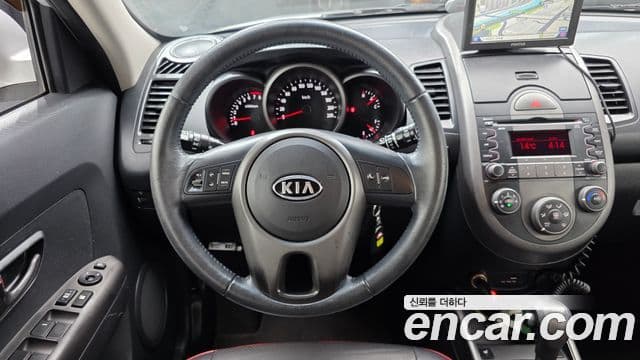 Kia Soul люксовая версия, 2009 14