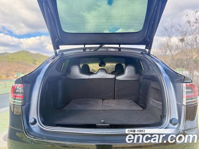 Tesla модель X, 2024 9