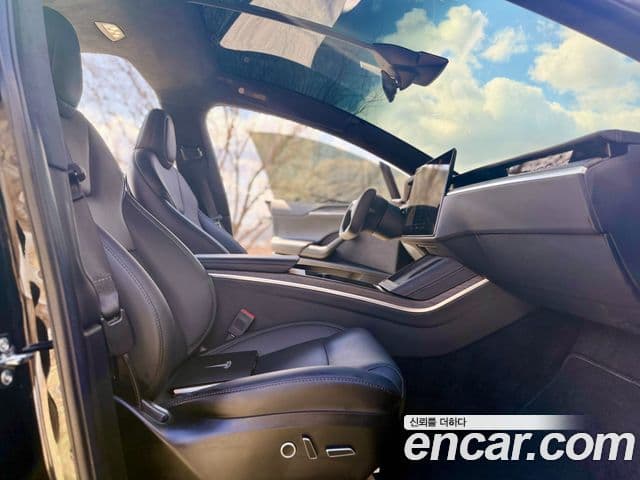 Tesla модель X, 2024 11