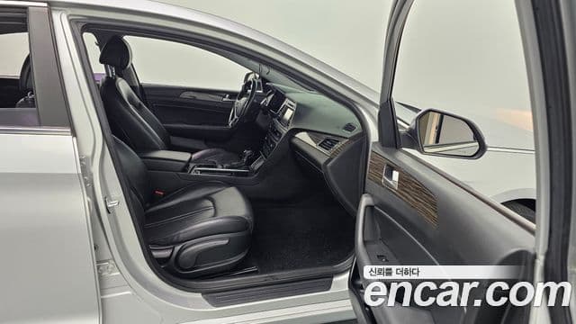 Hyundai LF Sonata 2.0 Smart, 2015 10