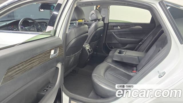 Hyundai LF Sonata Premium, 2015 11