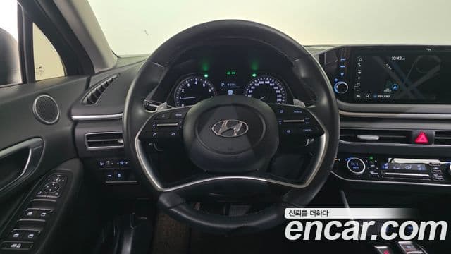 Hyundai Sonata (DN8) Premium Family, 2021 13