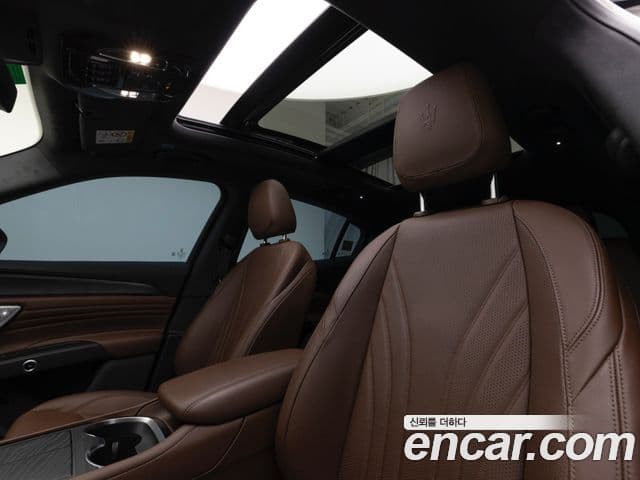 Maserati Grecale 2.0 AWD GT тип P, 2024 10