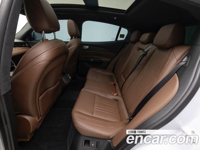 Maserati Grecale 2.0 AWD GT тип P, 2024 12