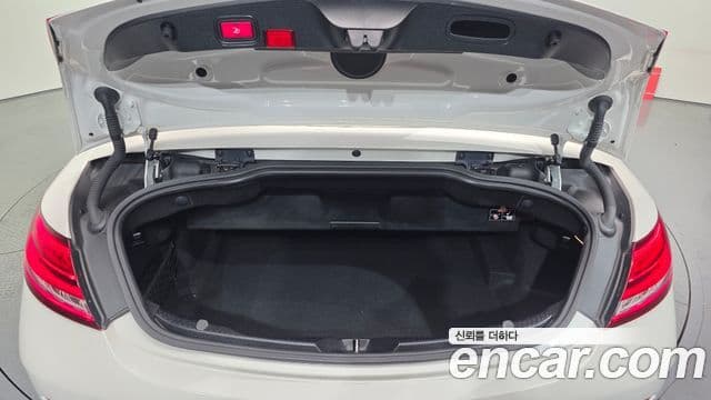 Mercedes-Benz C-класс W205 C200 кабриолет, 2023 18