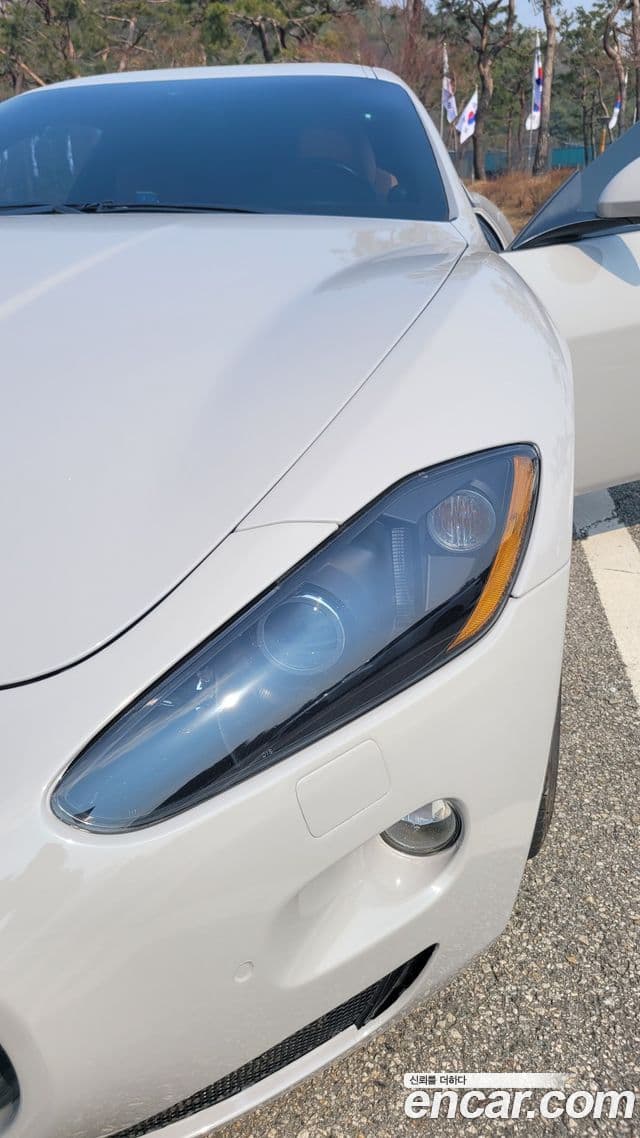 Maserati GranTurismo S 4.7, 2010 6