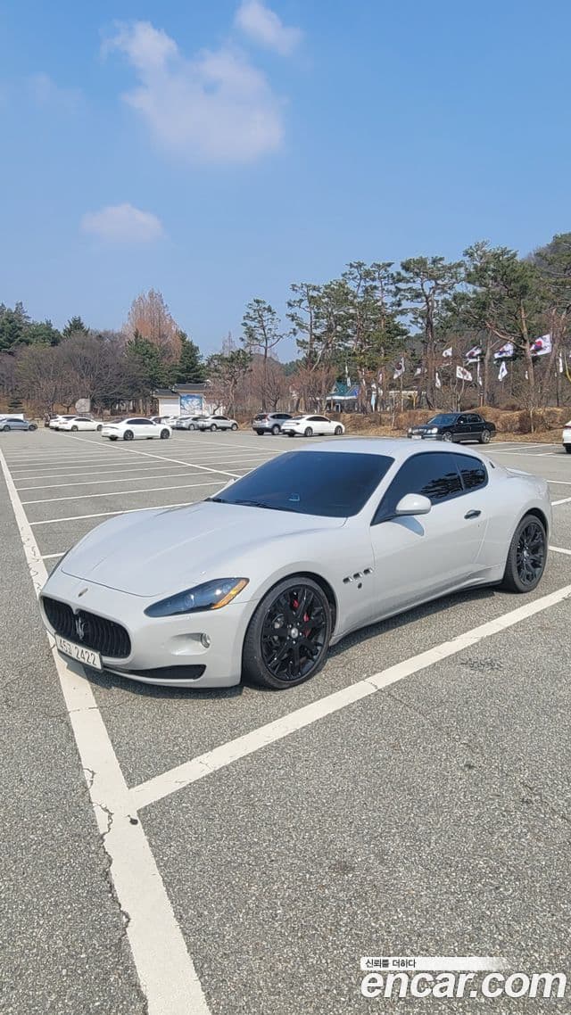 Maserati GranTurismo S 4.7, 2010 8