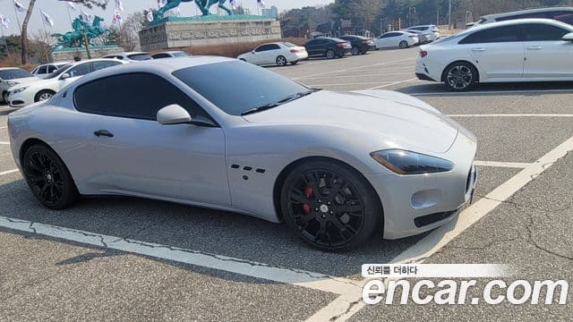 Maserati GranTurismo S 4.7, 2010 9