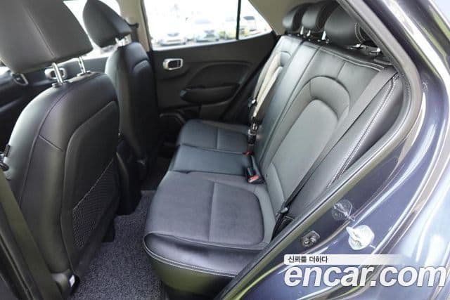 Hyundai Venue Modern, 2020 19