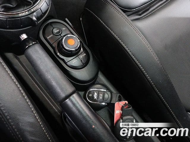 Mini Cooper D 3세대, 2015 10