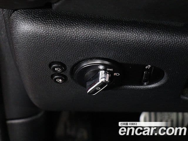 Mini Cooper D 3세대, 2015 13