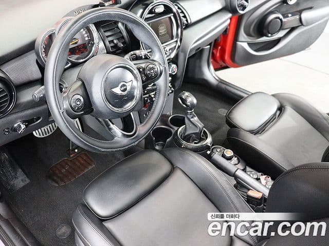 Mini Cooper D 3세대, 2015 19