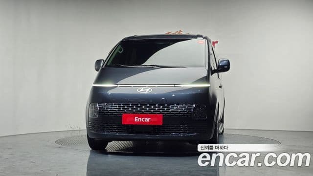 Hyundai Staria Modern, 2025 3