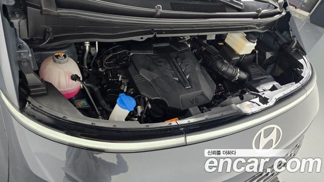 Hyundai Staria Modern, 2025 6