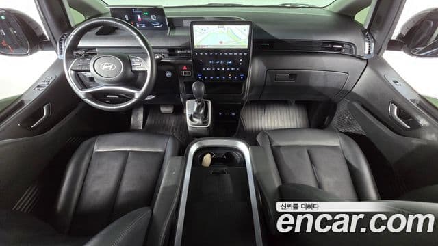 Hyundai Staria Modern, 2025 7