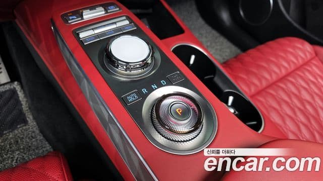 Genesis GV70, 2024 9