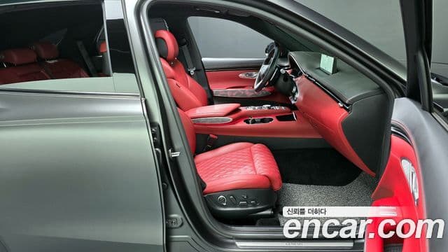 Genesis GV70, 2024 10