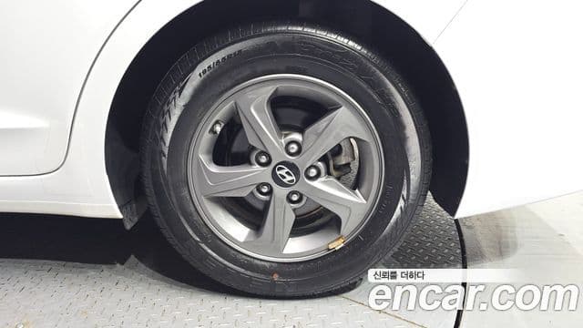 Hyundai Avante AD 1.6 GDI Smart, 2016 все фото