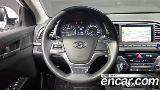 Hyundai Avante AD 1.6 GDI Smart, 2016 13