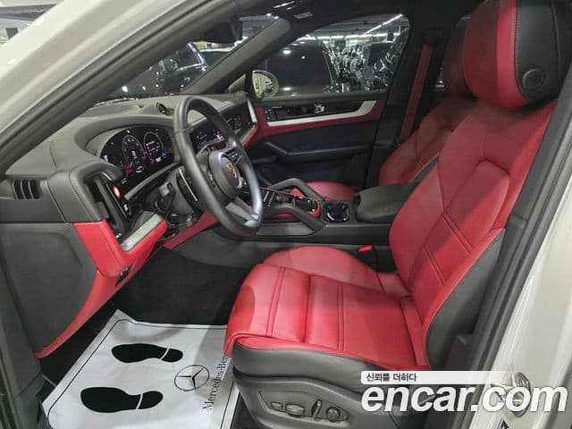 Porsche Cayenne (PO536) 3.0 E-гибрид купе, 2024 7