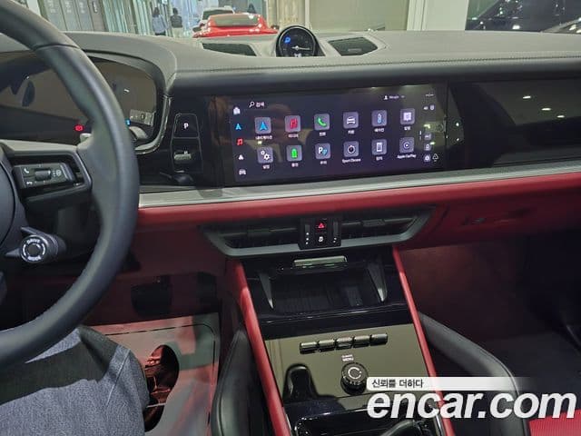 Porsche Cayenne (PO536) 3.0 E-гибрид купе, 2024 11