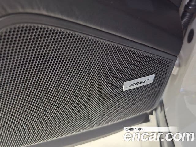 Porsche Cayenne (PO536) 3.0 E-гибрид купе, 2024 15