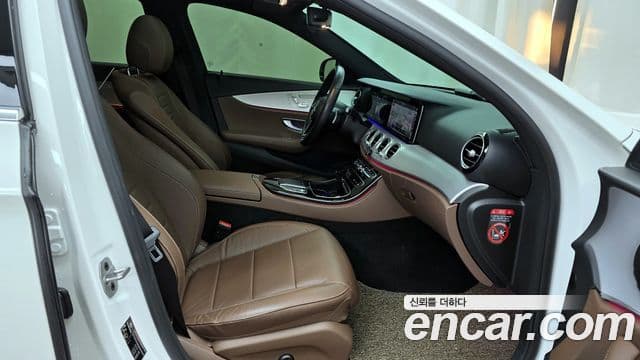 Mercedes-Benz E-класс W213 Avantgarde, 2021 11