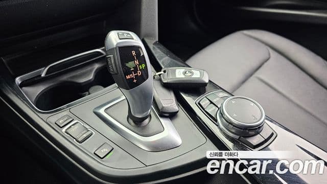 BMW 3시리즈 (F30), 2016 9