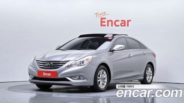 Hyundai YF Sonata Luxury, 2012 1