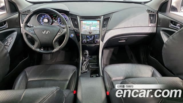 Hyundai YF Sonata Luxury, 2012 7
