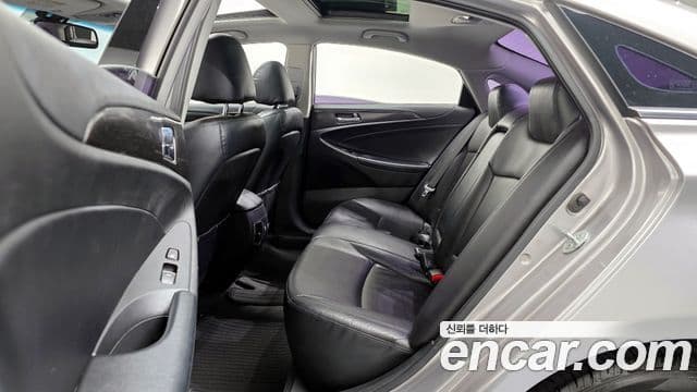 Hyundai YF Sonata Luxury, 2012 12