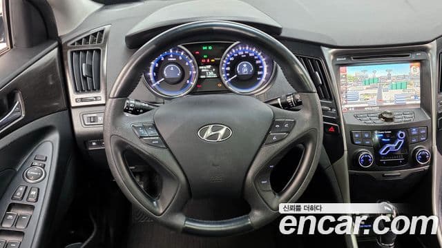 Hyundai YF Sonata Luxury, 2012 13