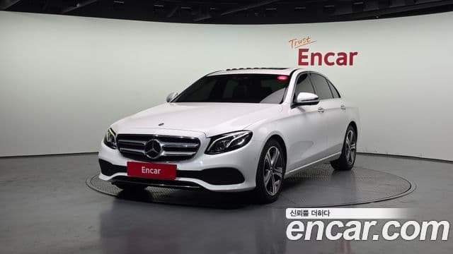 Mercedes-Benz E-класс W213 Avantgarde, 2020 1