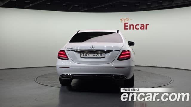 Mercedes-Benz E-класс W213 Avantgarde, 2020 4
