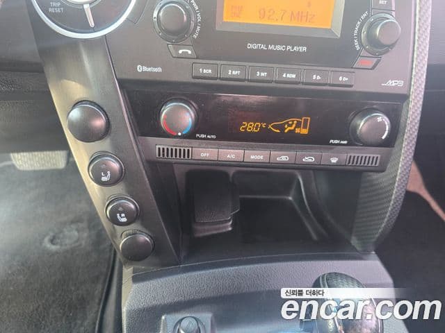 KG모빌리티(SsangYong) Korando Sport Club, 2016 16