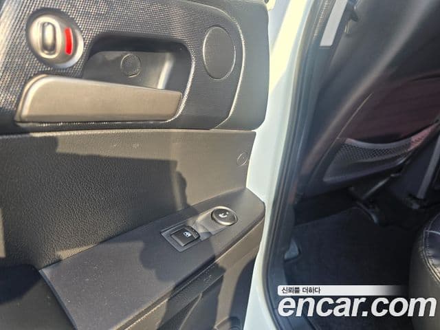 KG모빌리티(SsangYong) Korando Sport Club, 2016 18