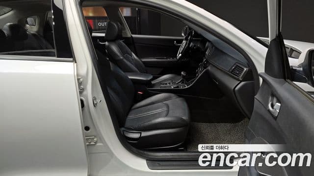 Kia K5 2세대 Prestige, 2016 11