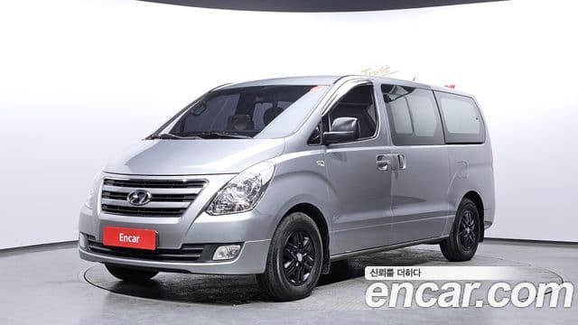 Hyundai Grand Starex Smart, 2017 1