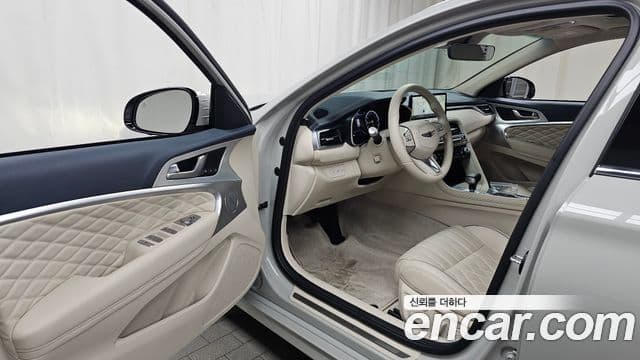 Genesis The / новый New G70 슈팅브레이크, 2024 10