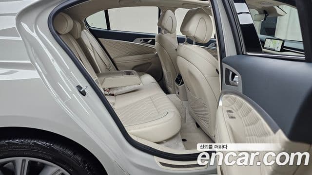 Genesis The / новый New G70 슈팅브레이크, 2024 12