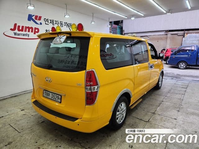 Hyundai Grand Starex детский перевозочный автомобиль, 2017 все фото